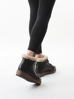 04-5606-1 BLACK Ботинки зимние женские (натуральная кожа, 100% шерсть)