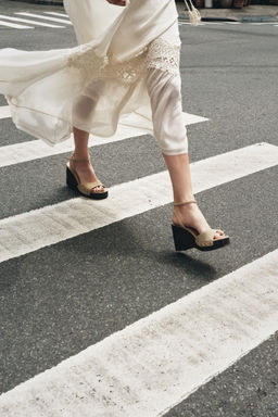 SPLIT SUEDE STUDDED SANDALS - Zara фото 7