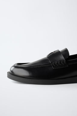 STAR LOAFERS