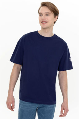 Мужская темно-синяя футболка Неожиданная скидка в корзине