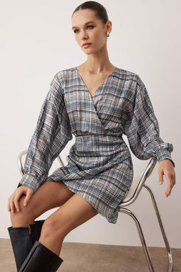 Cok Renkli Ekose / Kareli K?sa / Mini Dokuma Elbise TWOAW26EL00269 - Trendyolmilla фото 2