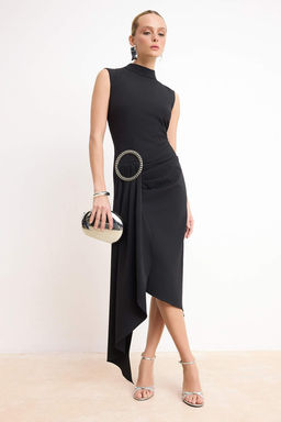 Siyah Aksesuar Detayl? Dokuma Midi Elbise TPRSS26EL00066