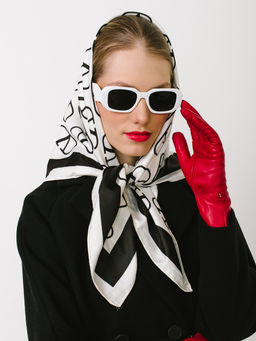 Большой мягкий очень нежный двусторонний платок