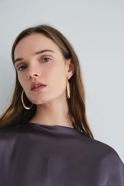 OVAL HOOP EARRINGS - Zara фото 2