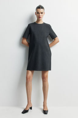 MAMA Vestido de punto con detalles decorativos