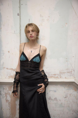 DRESS WITH CONTRAST EMBROIDERY AND BEADS - Zara фото 2