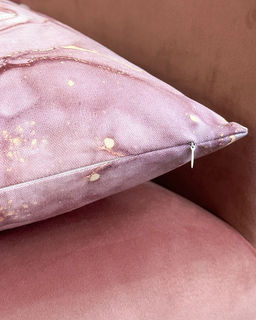 Декоративная наволочка P037