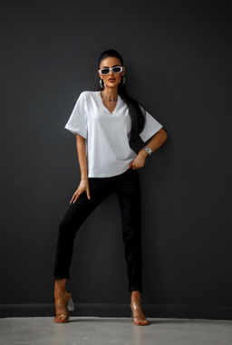 Футболка оверсайз с вырезом
NEW - Fashion.love.story фото 6