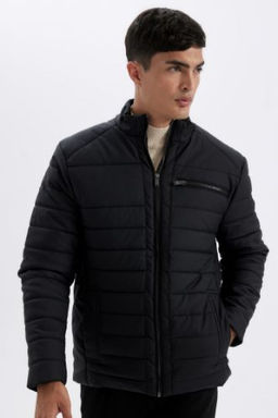 Slim Fit Dik Yaka Fermuarl? Cepli Suni Deri Ceket Mont