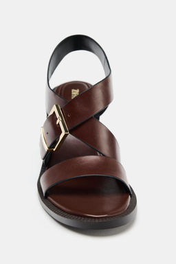 LEATHER BUCKLE HEEL SANDALS