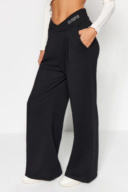 Siyah Bask? Detayl? Wide Leg/Rahat Kesim Asimetrik Bel Orme Pantolon TWOAW23PL00389