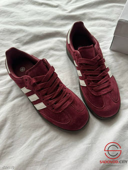 Кроссовки женские весенние