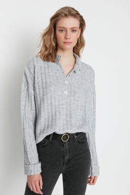 Gri Genis Kal?p Yumusak Dokulu Dik Yaka Triko Kazak TWOAW21KZ0783