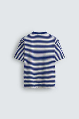 CAMISETA REGULAR FIT JACQUARD RAYAS / Blanco / Marino