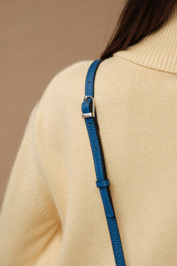 Сумка кожаная Azaro 30832 синяя гуашь