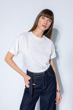 Широкая футболка оверсайз с круглым вырезом и детальной отделкой из чесаного хлопка с короткими рукавами