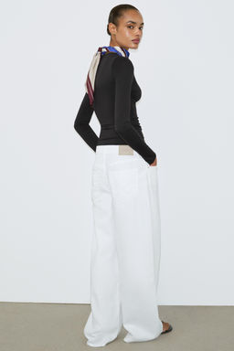 TOP DRAPEADO POLIAMIDA / Negro - Zara фото 6