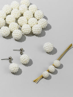 Цена за 2 шт. Бусины пластиковые Жемчуг, шарик, d=1 см, набор 10 г, белые