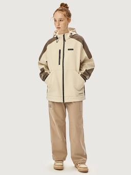 Ветровка 4л15626 кешью/кофе