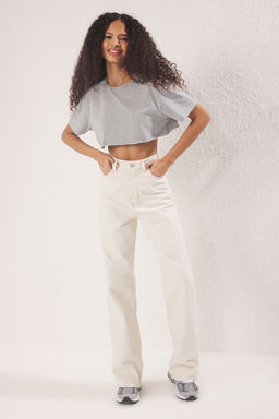 TRENDYOLMILLA Mavi Pacas? Kesikli Soluk Efekt Vintage Yuksek Bel Straight Jeans TWOAW25JE00378