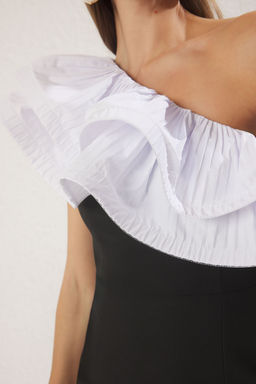 TRENDYOLMILLA Siyah-Beyaz Tek Omuz Volanl? Dokuma Uzun S?k Abiye & Mezuniyet Elbise TPRSS25AE00123  фото 3