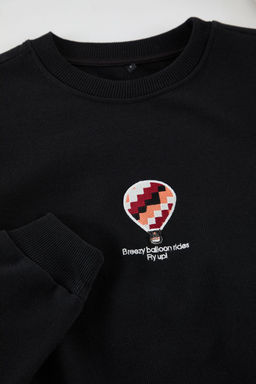 TRENDYOL MAN Oversize/Genis Kesim Bisiklet Yaka Dokulu Nak?s Detayl? Sweatshirt TMNAW25SW00155 - Trendyolmilla фото 6
