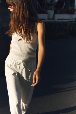 PLAIN LINEN BLEND KNIT TOP WITH KNOT DETAIL - Zara фото 2
