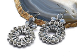 Серьги ручной работы с цирконами в оплетении цв.серый