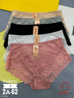 Женские трусы с кружевом