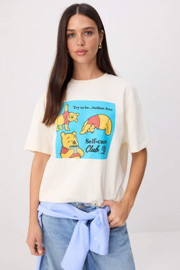 Ekru Winnie The Pooh Lisansl? Oversize/Genis Kal?p Tok %100 Pamuk Orme T-Shirt TWOSS26TS00141
