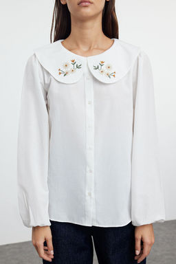 TRENDYOLMILLA Ekru Yakas? Nak?s Detayl? Pamuk Regular Normal Kal?p Dokuma Gomlek TWOSS23GO00009 фото 19