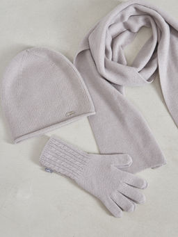 Шапка из кашемира 04242 лунная