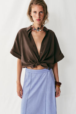CAMISA FLUIDA MANGA CORTA / Marr?n oscuro