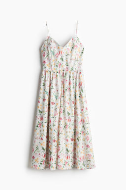 Vestido con tirantes espagueti