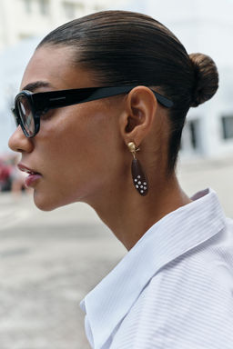WOOD-EFFECT GLITTER EARRINGS - Zara фото 4