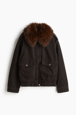 Cazadora oversize con cuello