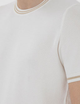 Ekru Slim Fit Bisiklet Yaka Triko Ti__rt