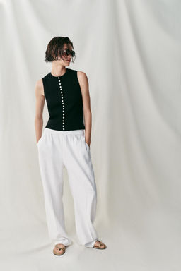 TOP BOTONES / Negro