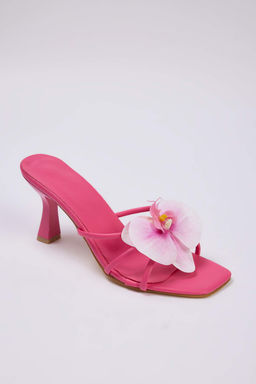 Trendyol Shoes Fusya Cicek Detayl? Kare Burun Kad?n Ince Topuklu Terlik TAKSS25TO00106 - Trendyolmilla фото 9