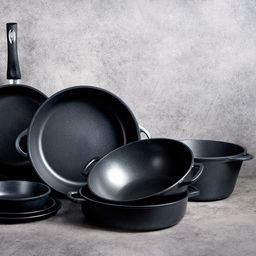 Кастрюля с антипригарным покрытием 7л, д30см Классик, h14см, s0,4см, литые ручки, стеклянная крышка с пароотводом, подарочная упаковка (Россия) - Домашняя мода фото 7