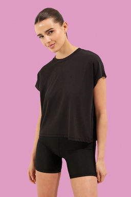 TRENDYOLMILLA Siyah Micro Kumas Spor Orme T-Shirt THMSS25TS00001 фото 10