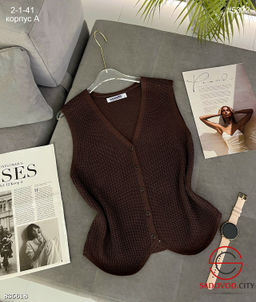 Жилет в сетку на пуговицах