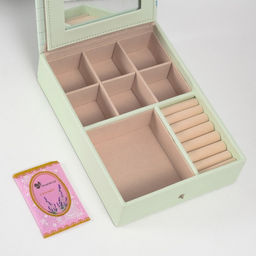 Шкатулка для украшений «Динозаврики», с зеркалом, искусственная кожа, зелёная, 15×21.5×5.5 см