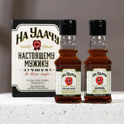 Подарочный набор косметики «На удачу», гель для душа и шампунь для волос во флаконах виски, 2×100 мл, Чистое счастье