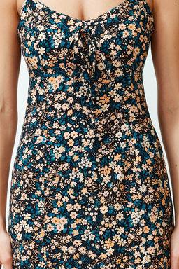 TRENDYOLMILLA Yesil Cicek Desenli Duz Kesim Y?rtmac Detayl? Viskon Midi Dokuma Elbise TWOSS23EL02085 фото 4