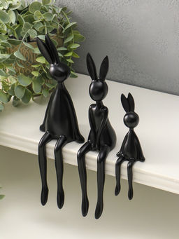 Набор фигурок настольных полистоун Семья зайцев, на полку, чёрный, 3 шт.