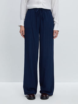 Beli Lastikli Dokulu Kad?n Pantolon