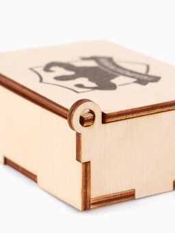 Цена за 3 шт. Коробка подарочная деревянная «Любимому мужчине» 8.5×6×3.5 см