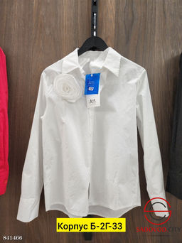 Рубашка женская с цветком