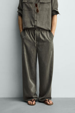PANTAL?N FLUIDO RELAXED FIT / Khaki oscuro - Zara фото 2